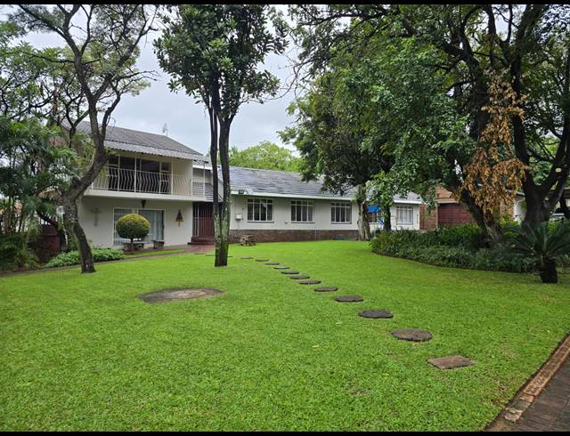 4 BEDROOM HOUSE FOR SALE IN PROTEA PARK
